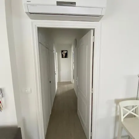Blanca Villa Callao Salvaje